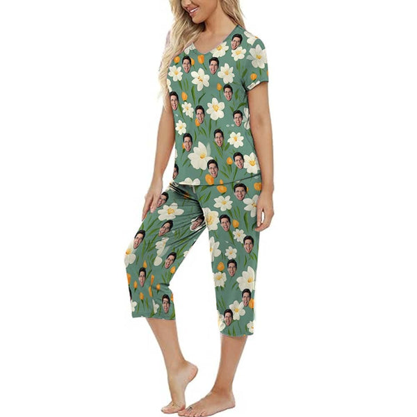 Custom Face Green Flowers Women's Loungewear Set Short Sleeve Shirt and Capri Pants Sleepwear Pajama Set